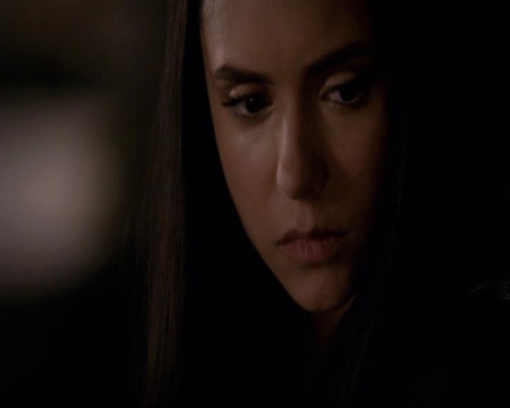 VampireDiariesWorld-dot-org_2x22AsILayDying2087.jpg