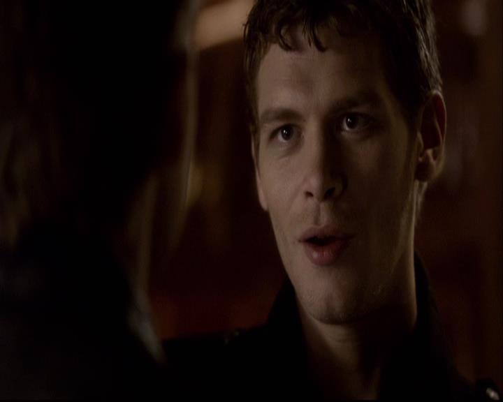 VampireDiariesWorld-dot-org_2x22AsILayDying2134.jpg