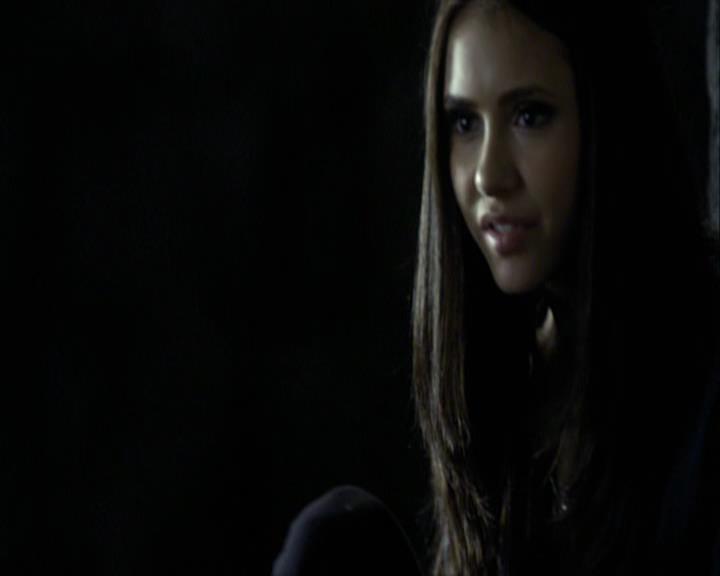 VampireDiariesWorld-dot-org_Seizoen2-DVDExtras-HerOwnWorstEnemy_ElenaKatherineandNina0178.jpg