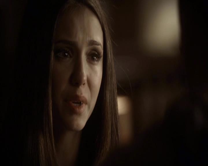 VampireDiariesWorld-dot-org_Seizoen2-DVDExtras-HerOwnWorstEnemy_ElenaKatherineandNina0358.jpg