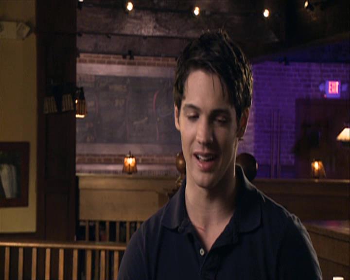 VampireDiariesWorld-dot-org_Seizoen2-DVDExtras-HerOwnWorstEnemy_ElenaKatherineandNina0376.jpg