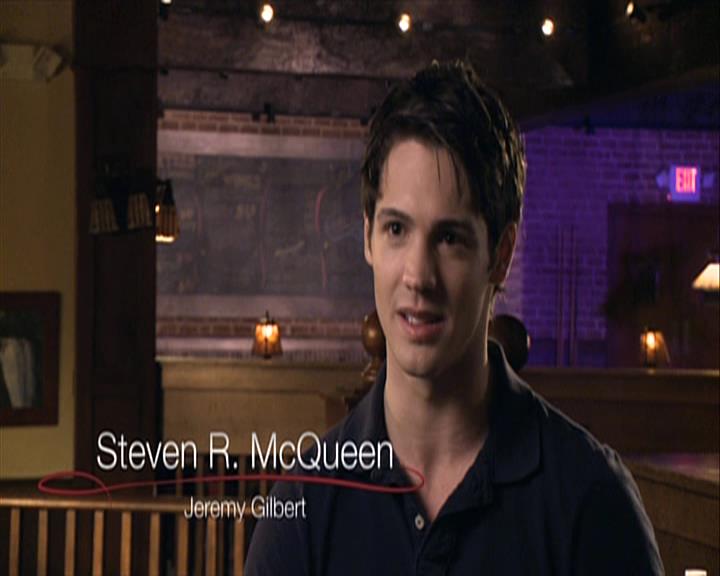 VampireDiariesWorld-dot-org_Seizoen2-DVDExtras-HerOwnWorstEnemy_ElenaKatherineandNina0380.jpg