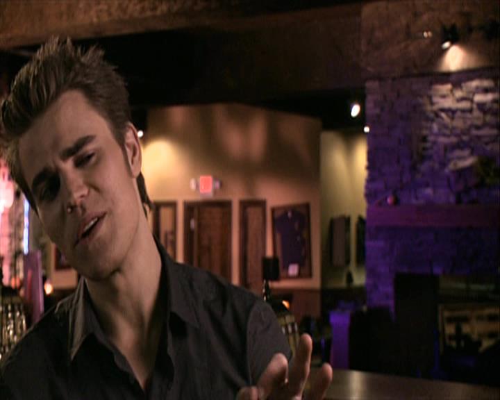 VampireDiariesWorld-dot-org_Seizoen2-DVDExtras-HerOwnWorstEnemy_ElenaKatherineandNina0381.jpg