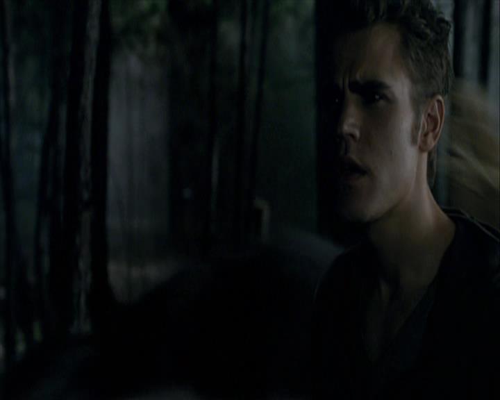 VampireDiariesWorld-dot-org_Seizoen2-DVDExtras-PagesOfTheWolf-TheMythAndTheMystery0000.jpg