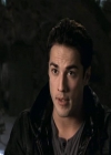 VampireDiariesWorld-dot-org_Seizoen2-DVDExtras-PagesOfTheWolf-TheMythAndTheMystery0053.jpg