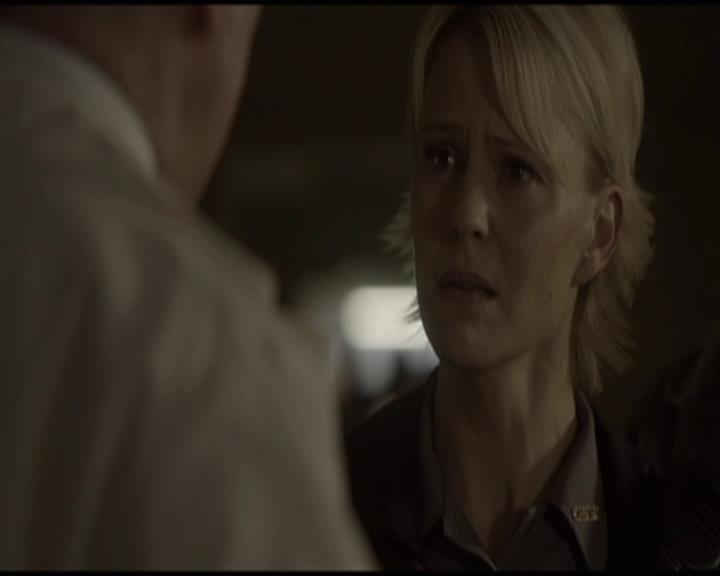 VampireDiariesWorld-dot-org_Seizoen2-DVDScenes-2x01TheReturn0042.jpg