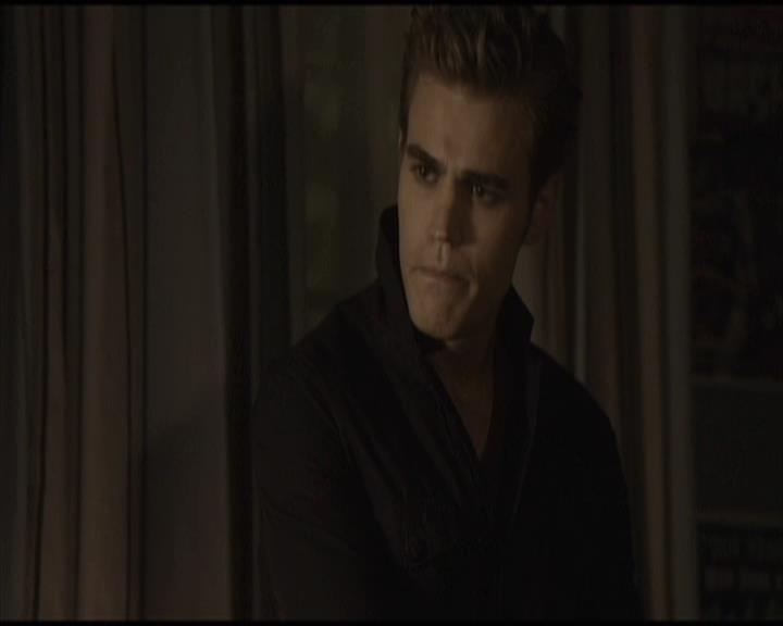 VampireDiariesWorld-dot-org_Seizoen2-DVDScenes-2x01TheReturn0094.jpg