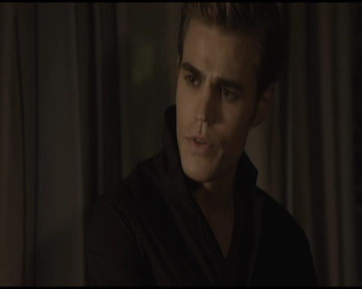 VampireDiariesWorld-dot-org_Seizoen2-DVDScenes-2x01TheReturn0112.jpg