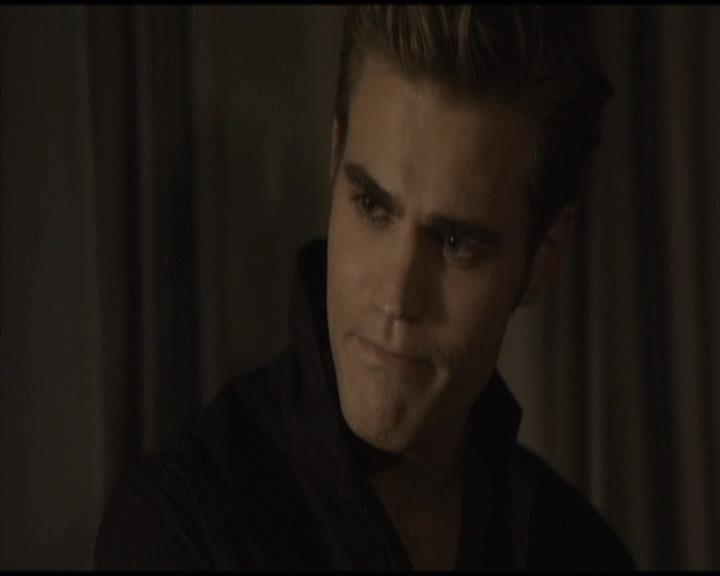 VampireDiariesWorld-dot-org_Seizoen2-DVDScenes-2x01TheReturn0137.jpg