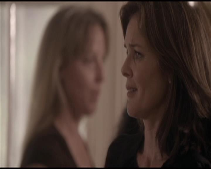 VampireDiariesWorld-dot-org_Seizoen2-DVDScenes-2x01TheReturn0157.jpg