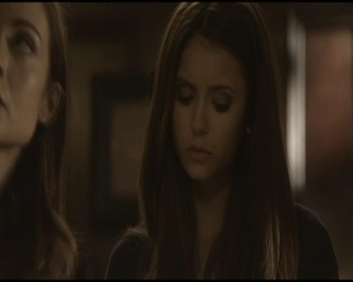VampireDiariesWorld-dot-org_Seizoen2-DVDScenes-2x03BadMoonRising0027.jpg