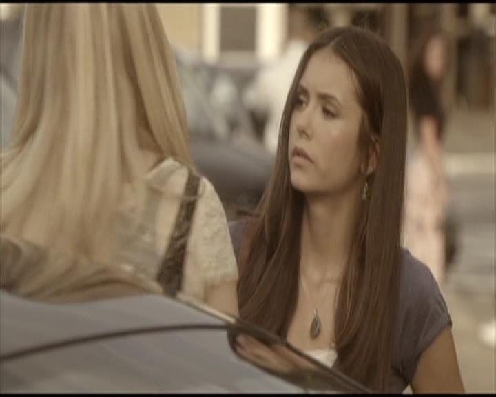 VampireDiariesWorld-dot-org_Seizoen2-DVDScenes-2x04MemoryLane0036.jpg