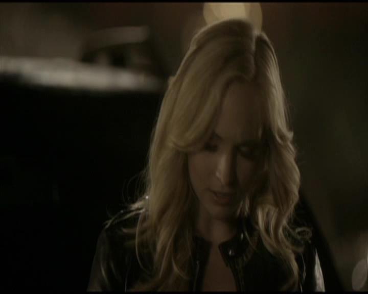 VampireDiariesWorld-dot-org_Seizoen2-DVDScenes-2x09Katerina0063.jpg