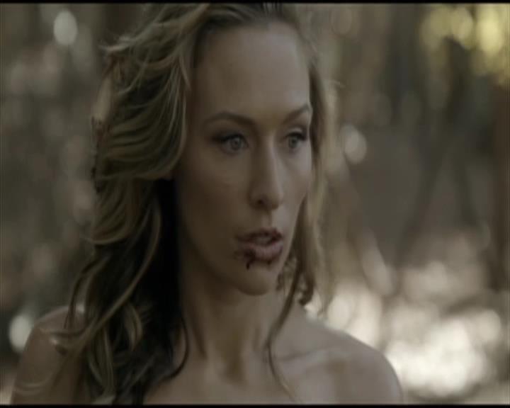 VampireDiariesWorld-dot-org_Seizoen2-DVDScenes-2x11ByTheLightOfTheMoon0242.jpg