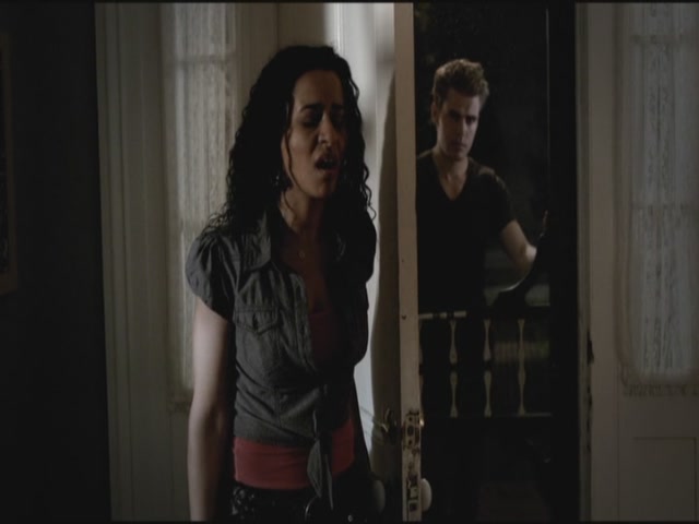 VampireDiariesWorld-dot-org-TVD_3x01TheBirthday0107.jpg