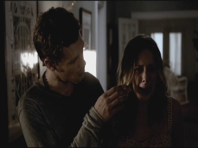 VampireDiariesWorld-dot-org-TVD_3x01TheBirthday0116.jpg