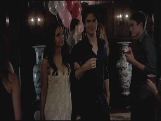 VampireDiariesWorld-dot-org-TVD_3x01TheBirthday1053.jpg