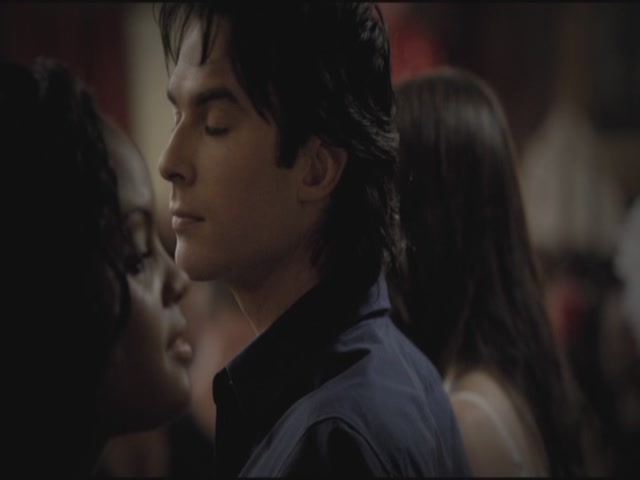 VampireDiariesWorld-dot-org-TVD_3x01TheBirthday1076.jpg