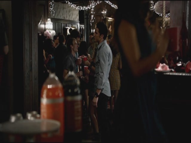 VampireDiariesWorld-dot-org-TVD_3x01TheBirthday1376.jpg