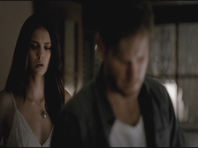 VampireDiariesWorld-dot-org-TVD_3x01TheBirthday1993.jpg