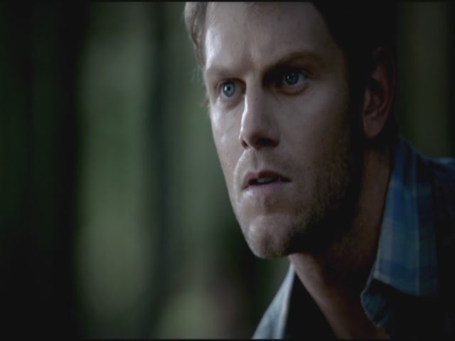 VampireDiariesWorld-dot-org-TVD_3x02TheHybrid2448.jpg