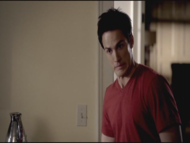 VampireDiariesWorld-dot-org-TVD_3x02TheHybrid2530.jpg