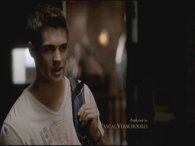 VampireDiariesWorld-dot-org-TVD_3x02TheHybrid2575.jpg