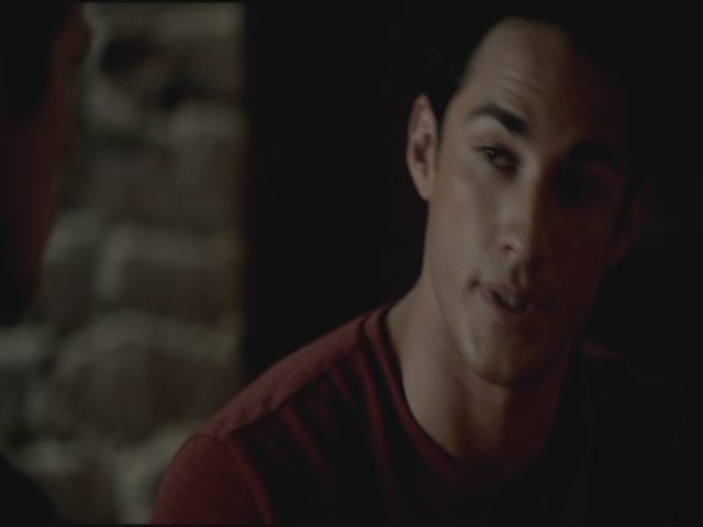 VampireDiariesWorld-dot-org-TVD_3x02TheHybrid2858.jpg