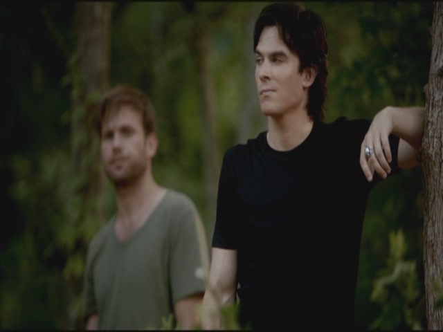 VampireDiariesWorld-dot-org-TVD_3x02TheHybrid3022.jpg