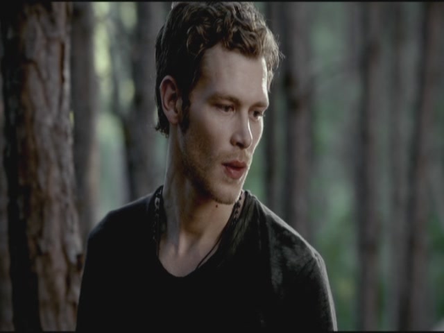 VampireDiariesWorld-dot-org-TVD_3x02TheHybrid3050.jpg