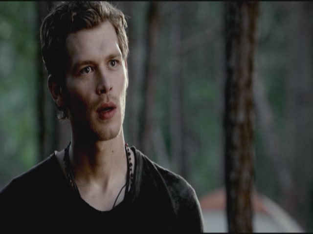 VampireDiariesWorld-dot-org-TVD_3x02TheHybrid3070.jpg