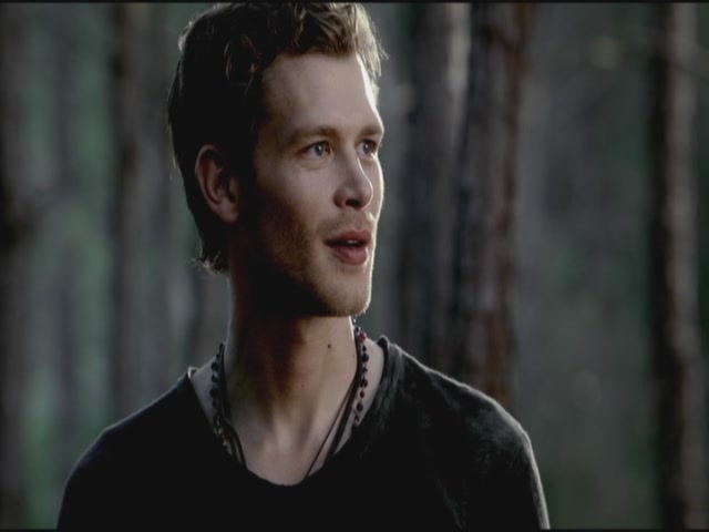 VampireDiariesWorld-dot-org-TVD_3x02TheHybrid3092.jpg