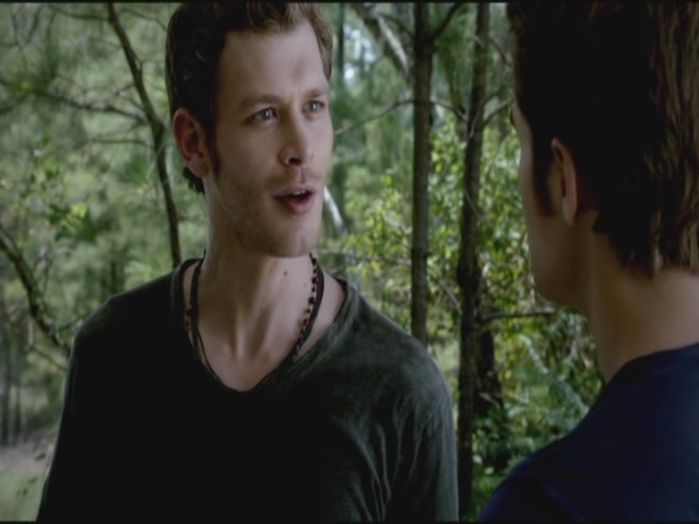 VampireDiariesWorld-dot-org-TVD_3x02TheHybrid3256.jpg