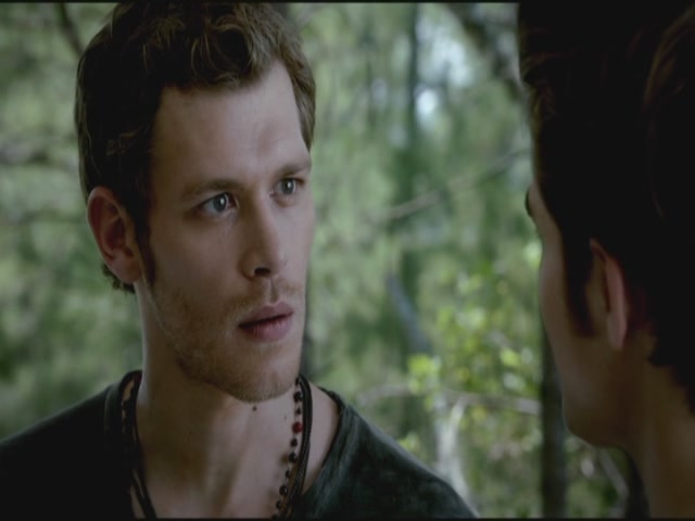 VampireDiariesWorld-dot-org-TVD_3x02TheHybrid3260.jpg