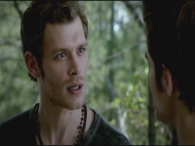 VampireDiariesWorld-dot-org-TVD_3x02TheHybrid3262.jpg