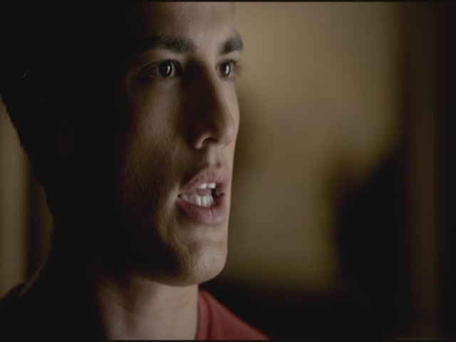 VampireDiariesWorld-dot-org-TVD_3x02TheHybrid3351.jpg