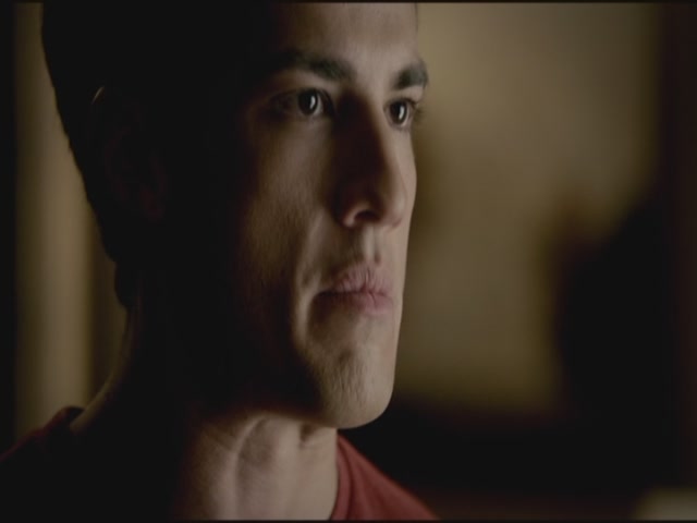 VampireDiariesWorld-dot-org-TVD_3x02TheHybrid3355.jpg