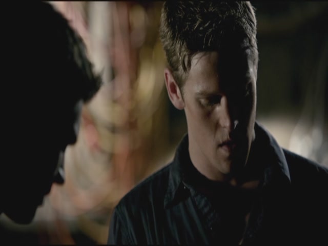 VampireDiariesWorld-dot-org-TVD_3x02TheHybrid3456.jpg