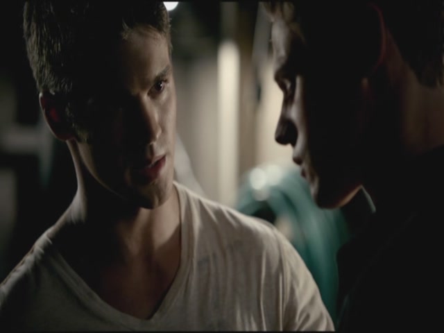 VampireDiariesWorld-dot-org-TVD_3x02TheHybrid3469.jpg