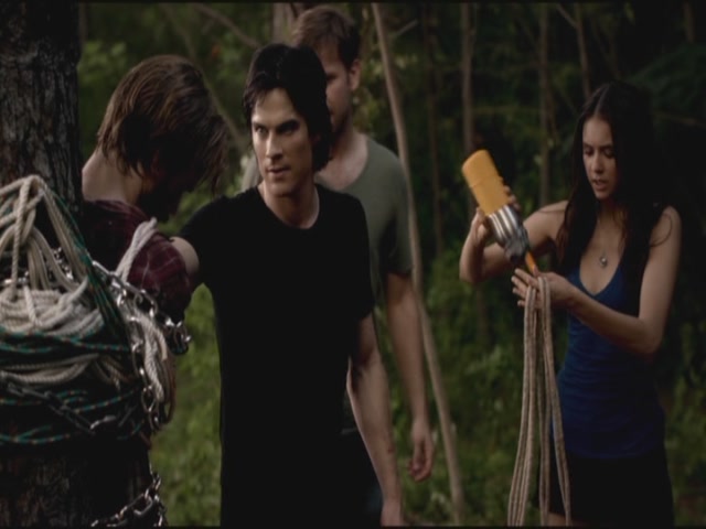 VampireDiariesWorld-dot-org-TVD_3x02TheHybrid3510.jpg