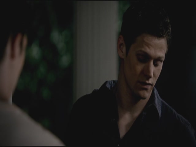 VampireDiariesWorld-dot-org-TVD_3x02TheHybrid3897.jpg