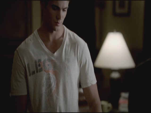 VampireDiariesWorld-dot-org-TVD_3x02TheHybrid3909.jpg