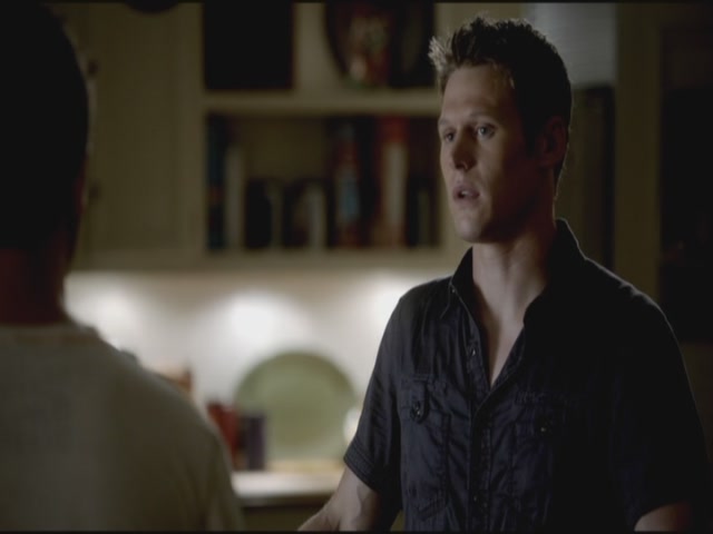 VampireDiariesWorld-dot-org-TVD_3x02TheHybrid3912.jpg