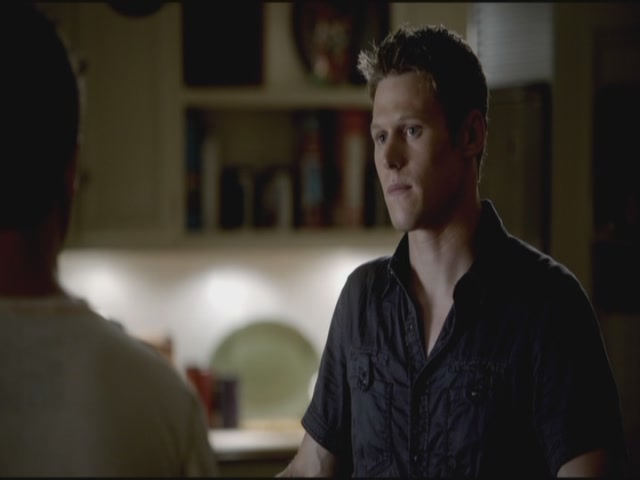 VampireDiariesWorld-dot-org-TVD_3x02TheHybrid3913.jpg