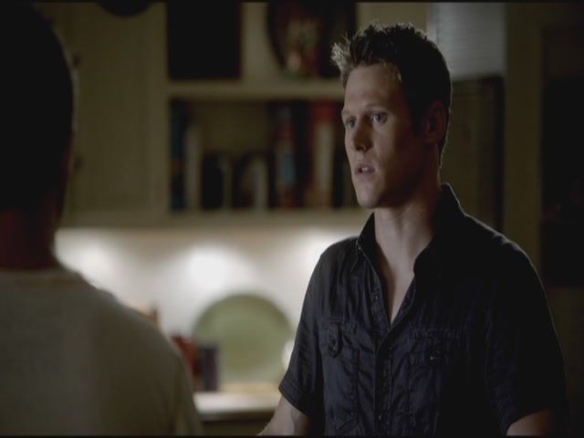 VampireDiariesWorld-dot-org-TVD_3x02TheHybrid3914.jpg