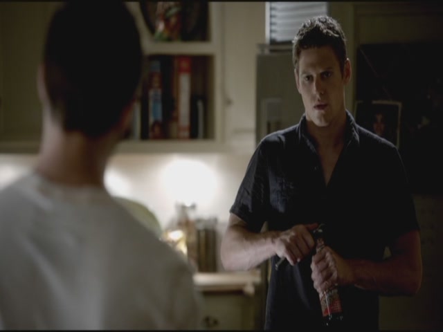 VampireDiariesWorld-dot-org-TVD_3x02TheHybrid3943.jpg