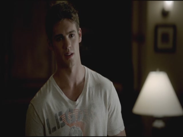 VampireDiariesWorld-dot-org-TVD_3x02TheHybrid3945.jpg