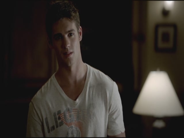 VampireDiariesWorld-dot-org-TVD_3x02TheHybrid3950.jpg