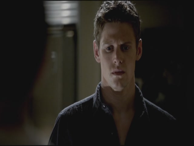 VampireDiariesWorld-dot-org-TVD_3x02TheHybrid3956.jpg