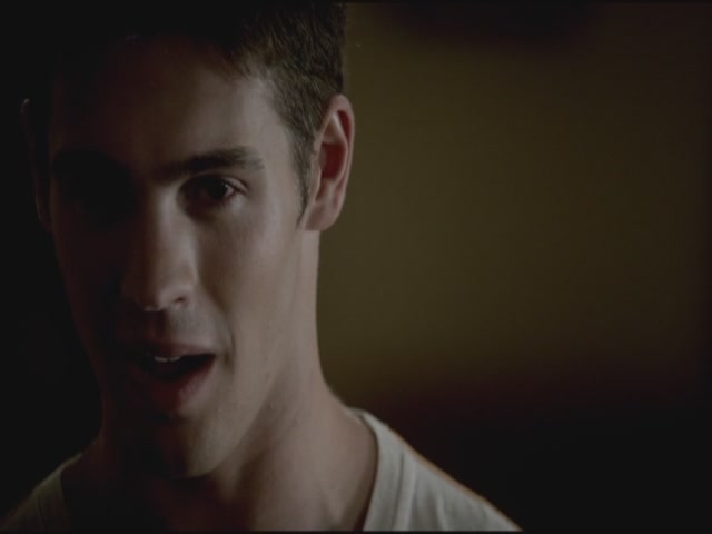 VampireDiariesWorld-dot-org-TVD_3x02TheHybrid3959.jpg